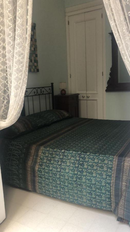 La Stanza Di Zeza Bed & Breakfast Naples Luaran gambar