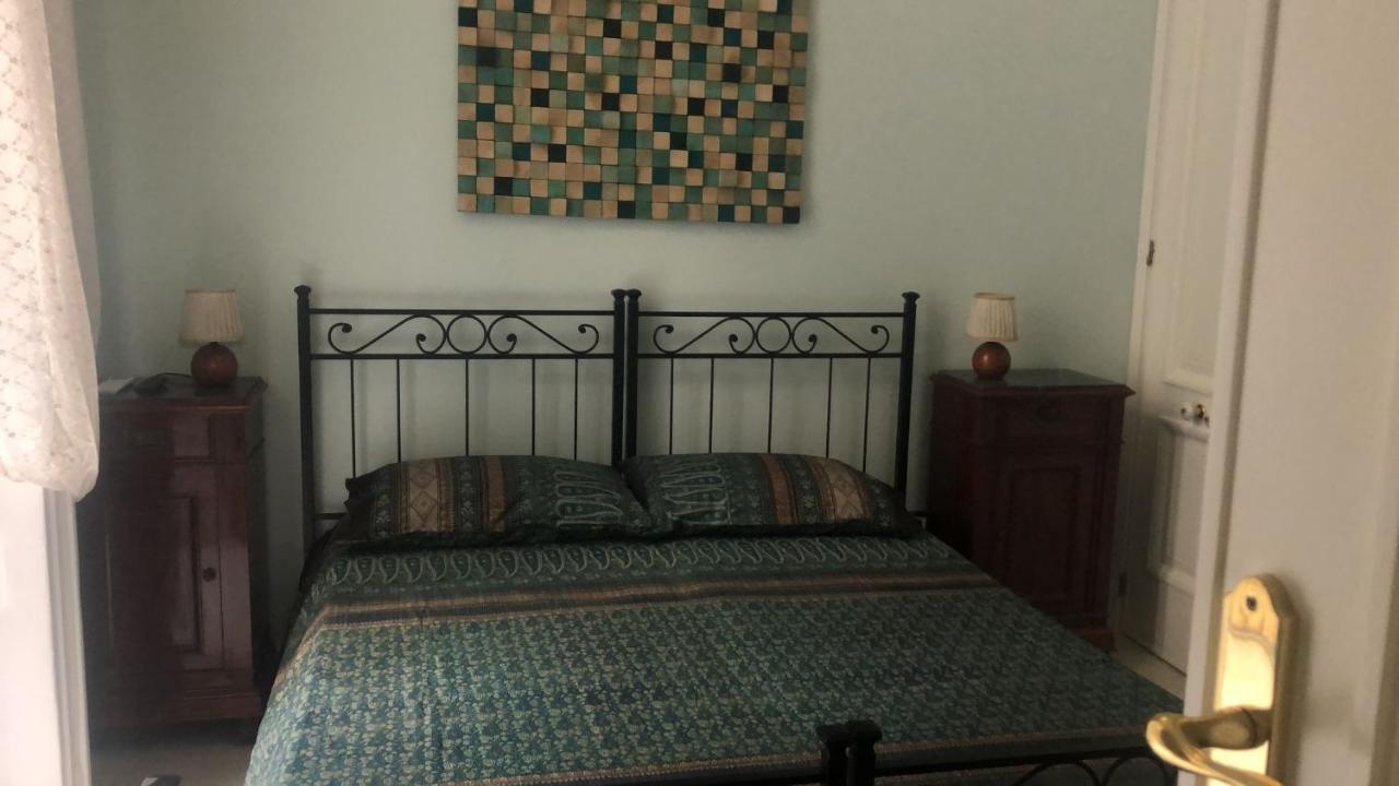 La Stanza Di Zeza Bed & Breakfast Naples Luaran gambar